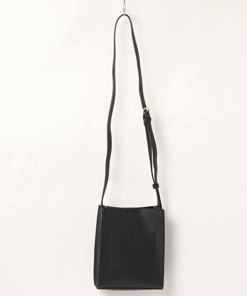 natural couture（ナチュラルクチュール）の「シンシアショルダーバッグ（ショルダーバッグ・レディース・ブラック/グレー/ピンク/アイボリー・FREE）」の5枚目の写真