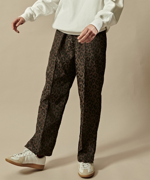 日本初の カーキ」 / kha:ki（カーキ）の「「KHA:KI LEOPARD PANTS EASY パンツ