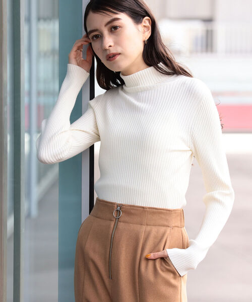 Ray BEAMS（レイビームス）の「Ray BEAMS / 14G リブ タートル ニット（ニット/セーター・レディース・イエロー/ブルー/ブラック/オフホワイト・ONE SIZE）」の9枚目の写真