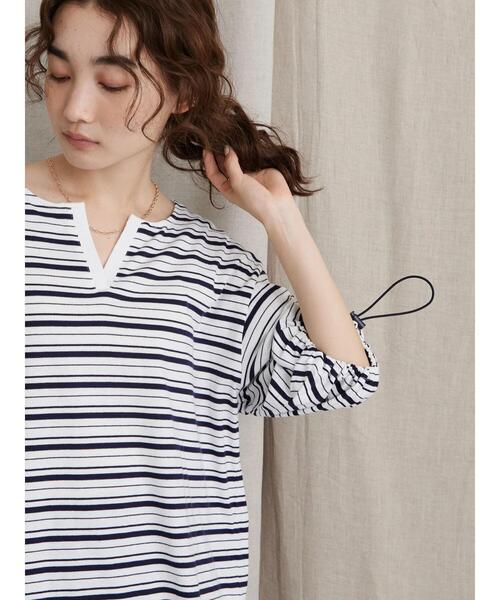 AMERICAN HOLIC(アメリカンホリック)の「袖ドロストカットプルオーバー(Tシャツ/カットソー・レディース・グリーン/マルチ・M/L)」の16枚目の写真