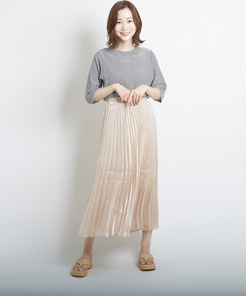 PAPAVER(パパヴェル)の「【papaver】オーロラサテンプリーツSK(スカート・レディース・グリーン/モカ/グレー/ベージュ/オフホワイト・MEDIUM)」の5枚目の写真