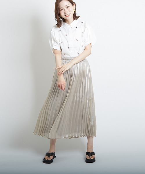 PAPAVER(パパヴェル)の「【papaver】オーロラサテンプリーツSK(スカート・レディース・グリーン/モカ/グレー/ベージュ/オフホワイト・MEDIUM)」の3枚目の写真