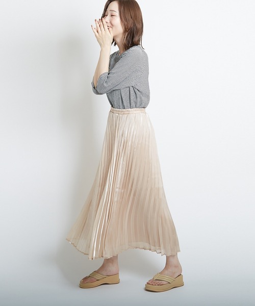 PAPAVER(パパヴェル)の「【papaver】オーロラサテンプリーツSK(スカート・レディース・グリーン/モカ/グレー/ベージュ/オフホワイト・MEDIUM)」の18枚目の写真