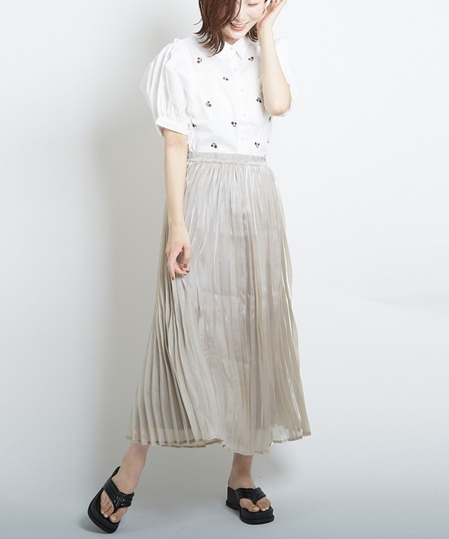 PAPAVER(パパヴェル)の「【papaver】オーロラサテンプリーツSK(スカート・レディース・グリーン/モカ/グレー/ベージュ/オフホワイト・MEDIUM)」の20枚目の写真