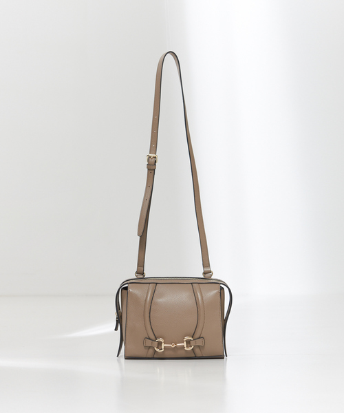 LOWELL things（ロウェル　シングス）の「Bit/レザービット付きクロスBODYBAG（ショルダーバッグ・レディース・ブルー/カーキ/ブラック/アイボリー/グレイッシュベージュ/シルバー・フリー）」の4枚目の写真