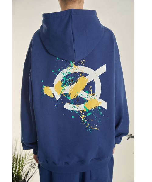 OY(オーワイ)の「『OY/オーワイ』DIRTY PAINTING LOGO HOODIE/ペイント加工 ロゴ フーディ プルオーバーパーカー(パーカー・メンズ・ブルー/ブラック/グレー・L/M)」の17枚目の写真