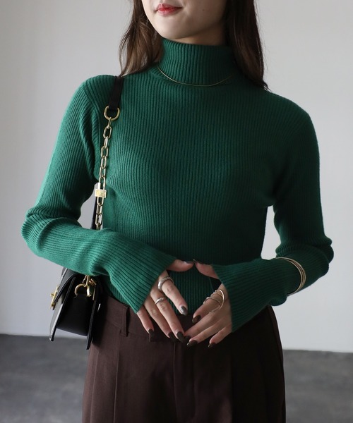 Riberry（リベリー）の「リブタートルネックニット（ニット/セーター・レディース・イエロー/レンガ/グリーン/ブラウン/ブラック/オフホワイト/ベージュ/ホワイト×ブラック/ブルー/ライトグレー/グリーン系/レッド/オレンジ・FREE）」の7枚目の写真