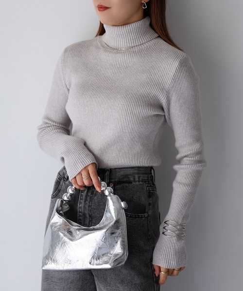 Riberry（リベリー）の「リブタートルネックニット（ニット/セーター・レディース・イエロー/レンガ/グリーン/ブラウン/ブラック/オフホワイト/ベージュ/ホワイト×ブラック/ブルー/ライトグレー/グリーン系/レッド/オレンジ・FREE）」の20枚目の写真