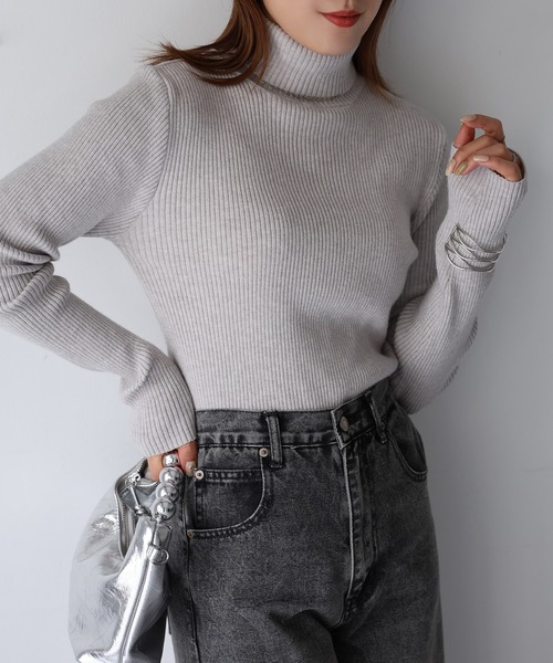 Riberry（リベリー）の「リブタートルネックニット（ニット/セーター・レディース・イエロー/レンガ/グリーン/ブラウン/ブラック/オフホワイト/ベージュ/ホワイト×ブラック/ブルー/ライトグレー/グリーン系/レッド/オレンジ・FREE）」の18枚目の写真