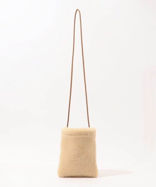 TOMORROWLAND (トゥモローランド)の「ムートン 巾着ポシェット(ショルダーバッグ・レディース・ベージュ・FREE)」の8枚目の写真