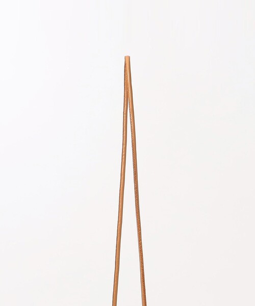 TOMORROWLAND (トゥモローランド)の「ムートン 巾着ポシェット(ショルダーバッグ・レディース・ベージュ・FREE)」の6枚目の写真