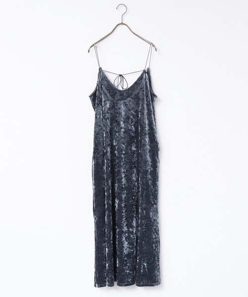 hunch(ハンチ)の「ベロアロングキャミワンピース(ワンピース・レディース・ブラウン/ピンク/ブルー/グリーン・FREE)」の20枚目の写真