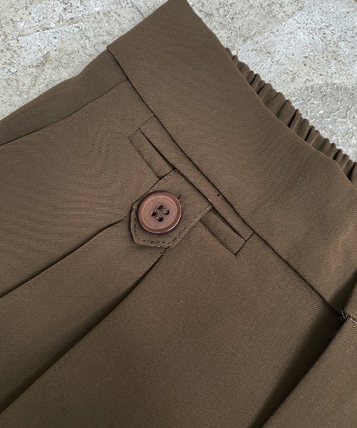 Futier land（フューティアランド）の「【4サイズ展開】大人しなやかの落ち感。ハイウエストツータックスラックス（スラックス・レディース・ブラック/ブラウン/グレー/ワインレッド/アイボリー/ライトパープル/ベージュ/ライトグレー/ライトピンク/ライトイエロー・MEDIUM/LARGE/SMALL/M-Short）」の15枚目の写真