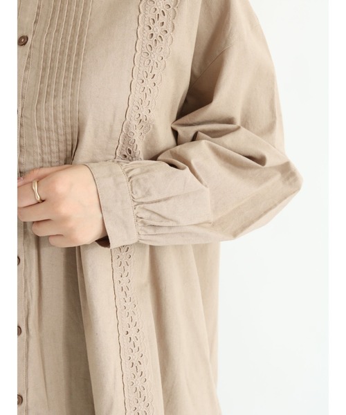 Samansa Mos2（サマンサ モスモス）の「刺繍×レース前開きブラウス（シャツ/ブラウス・レディース・オフホワイト/ブラウン/ベージュ/ブラック・ﾌﾘ-）」の18枚目の写真