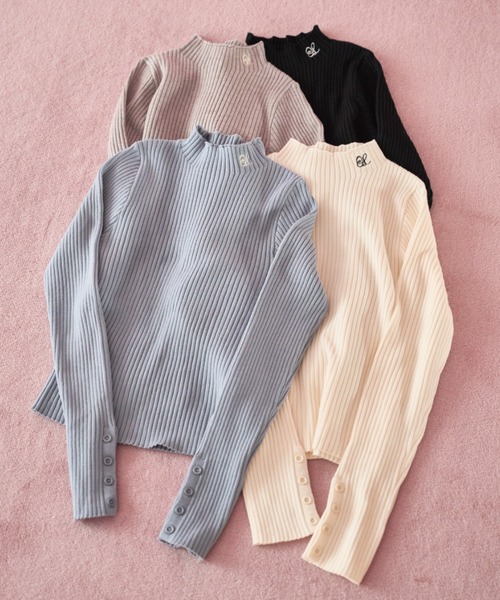 OLIVE des OLIVE（オリーブデオリーブ）の「袖口ボタンリブニット