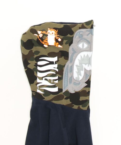 A BATHING APE（アベイシングエイプ）の「1ST CAMO TIGER FULL ZIP