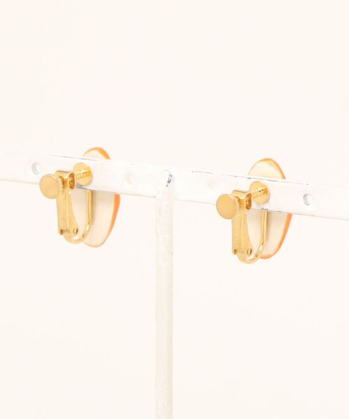 tone(トーン)の「【irodori】菱形と金彩陶earring(赤)(イヤリング・レディース・レッド・FREE)」の2枚目の写真