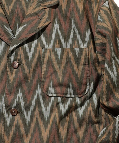 BEAMS PLUS（ビームスプラス）の「BEAMS PLUS /  イカット 4ボタン カフス ジャケット（テーラードジャケット・メンズ・オリーブ・M/L/XL/S）」の6枚目の写真