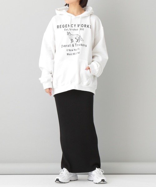 A part by（アパートバイ）の「【e/rm・別注】REGENCYWORKS（リージェンシーワークス）スウェットフーディー（パーカー・レディース・ラベンダー/オフホワイト・FREE）」の3枚目の写真