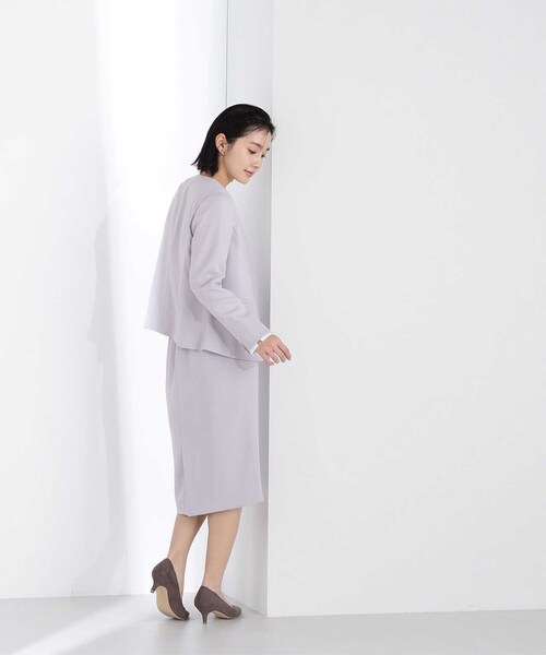 NATURAL BEAUTY BASIC(ナチュラルビューティーベーシック)の「【洗える】<ポリエステルドビーSET UP>ノーカラージャケット(ノーカラージャケット・レディース・グレー/ネイビー/ベージュ・MEDIUM/X-SMALL/SMALL/LARGE)」の10枚目の写真