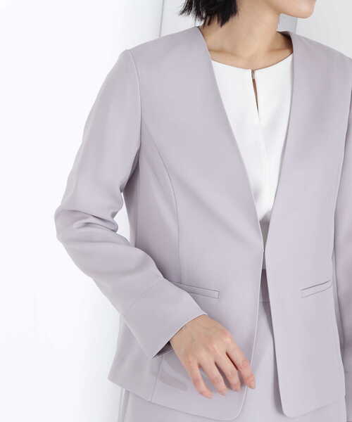 NATURAL BEAUTY BASIC(ナチュラルビューティーベーシック)の「【洗える】<ポリエステルドビーSET UP>ノーカラージャケット(ノーカラージャケット・レディース・グレー/ネイビー/ベージュ・MEDIUM/X-SMALL/SMALL/LARGE)」の14枚目の写真