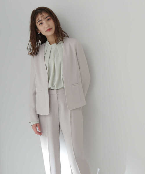 NATURAL BEAUTY BASIC(ナチュラルビューティーベーシック)の「【洗える】<ポリエステルドビーSET UP>ノーカラージャケット(ノーカラージャケット・レディース・グレー/ネイビー/ベージュ・MEDIUM/X-SMALL/SMALL/LARGE)」の17枚目の写真