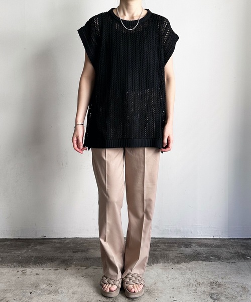 COMMON WARE（コモンウェアー）の「COMMONWARE:透かし編み メッシュ ベスト（ベスト・レディース・グリーン/ベージュ/ブラック・L/M）」の4枚目の写真