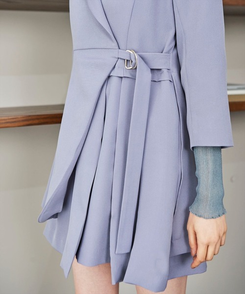 REDYAZEL(レディアゼル)の「アシメテーラージャケットワンピース(ワンピース・レディース・ラベンダー/ブルー/オフホワイト・SMALL/MEDIUM)」の4枚目の写真