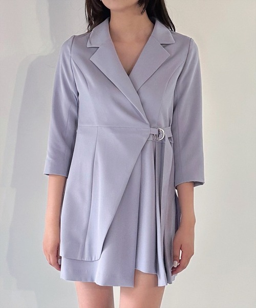 REDYAZEL(レディアゼル)の「アシメテーラージャケットワンピース(ワンピース・レディース・ラベンダー/ブルー/オフホワイト・SMALL/MEDIUM)」の11枚目の写真