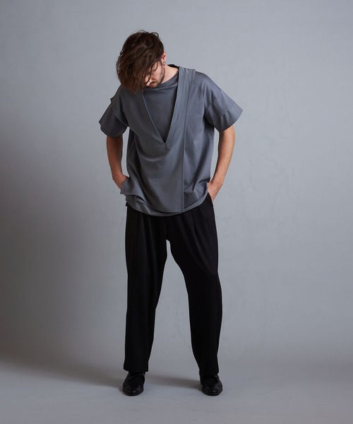NO ID.（ノーアイディ）の「【NO ID.】Asymmetric Three-Layered Crew-Neck T-Shirt / アシンメトリー スリー レイヤード クルーネック Tシャツ（Tシャツ/カットソー・メンズ・ホワイト/グレー/ブラック・2/1）」の19枚目の写真
