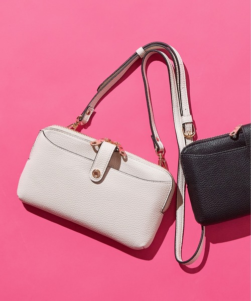 SALON de RUBAN(サロンドルヴァン)の「【SALON de RUBAN / サロン ド ルヴァン】 ミニショルダーポシェット(ショルダーバッグ・レディース・ブラック/グレー/アイボリー/グリーン/ピンク/シルバー/ブルー/レッド/ベージュ・FREE)」の2枚目の写真