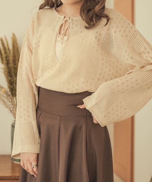 Ambre Neige(アンブルネージュ)の「【前後2WAY】スキッパーメッシュトップス/WEB/EC限定商品(ニット/セーター・レディース・ベージュ/ライトブラウン/アイボリー・FREE)」の16枚目の写真