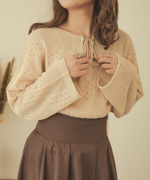 Ambre Neige(アンブルネージュ)の「【前後2WAY】スキッパーメッシュトップス/WEB/EC限定商品(ニット/セーター・レディース・ベージュ/ライトブラウン/アイボリー・FREE)」の17枚目の写真