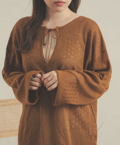 Ambre Neige(アンブルネージュ)の「【前後2WAY】スキッパーメッシュトップス/WEB/EC限定商品(ニット/セーター・レディース・ベージュ/ライトブラウン/アイボリー・FREE)」の21枚目の写真