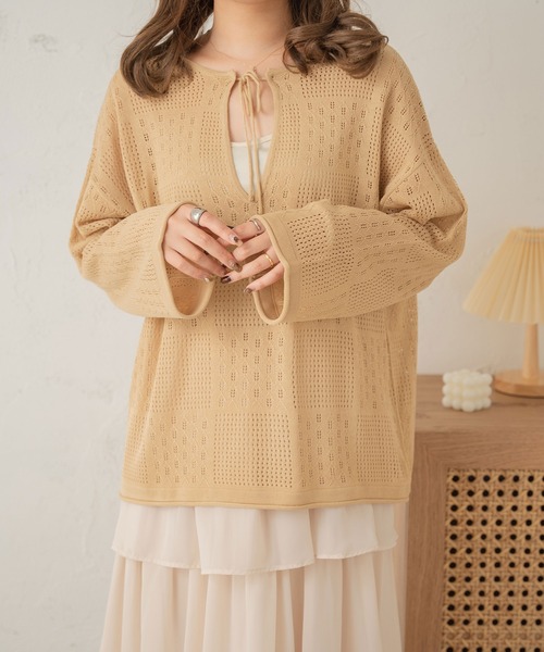 Ambre Neige(アンブルネージュ)の「【前後2WAY】スキッパーメッシュトップス/WEB/EC限定商品(ニット/セーター・レディース・ベージュ/ライトブラウン/アイボリー・FREE)」の13枚目の写真