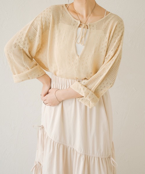 Ambre Neige(アンブルネージュ)の「【前後2WAY】スキッパーメッシュトップス/WEB/EC限定商品(ニット/セーター・レディース・ベージュ/ライトブラウン/アイボリー・FREE)」の10枚目の写真