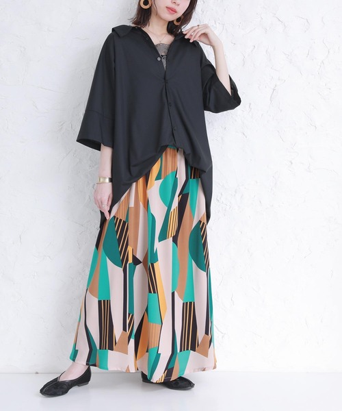 osharewalker（オシャレウォーカー）の「【廃盤】『幾何学柄プリントスカート』（スカート・レディース・ブルーグリーン・FREE）」の5枚目の写真