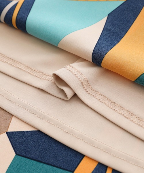 osharewalker（オシャレウォーカー）の「【廃盤】『幾何学柄プリントスカート』（スカート・レディース・ブルーグリーン・FREE）」の12枚目の写真