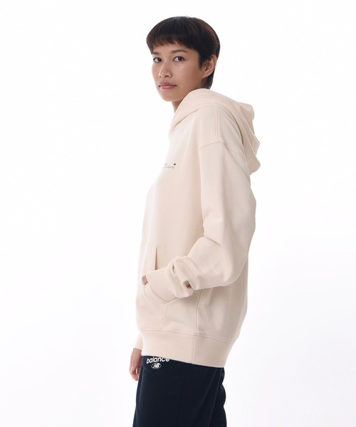 NEW BALANCE(ニューバランス)の「NB Athletics Undyed スウェットクルー(スウェット・メンズ・ヘザーグレー/グレイッシュベージュ・2/5/0/3/1/4)」の5枚目の写真
