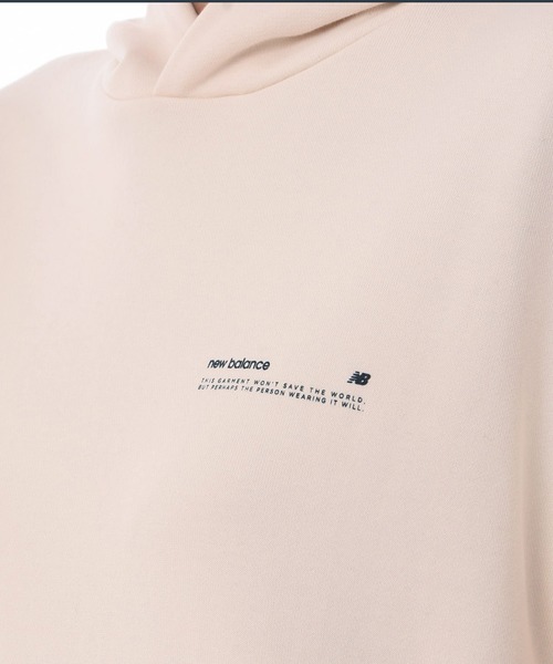 NEW BALANCE(ニューバランス)の「NB Athletics Undyed スウェットクルー(スウェット・メンズ・ヘザーグレー/グレイッシュベージュ・2/5/0/3/1/4)」の6枚目の写真