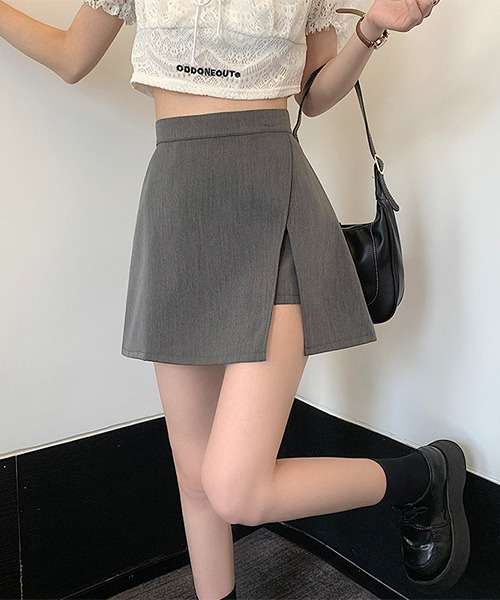 c.u.l（シーユーエル）の「レイヤードスリットミニスカートパンツ culw425（スカート・レディース・ブラック/グレー・L/M/XL）」の11枚目の写真