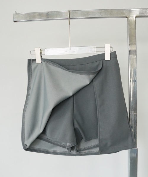 c.u.l（シーユーエル）の「レイヤードスリットミニスカートパンツ culw425（スカート・レディース・ブラック/グレー・L/M/XL）」の19枚目の写真