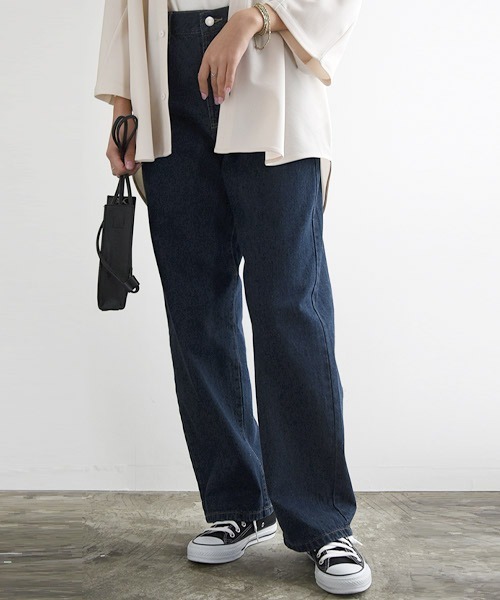 and it_（アンドイット）の「ストレートデニムパンツ（デニムパンツ・レディース・サックスブルー/インディゴブルー・M/L/LL）」の3枚目の写真
