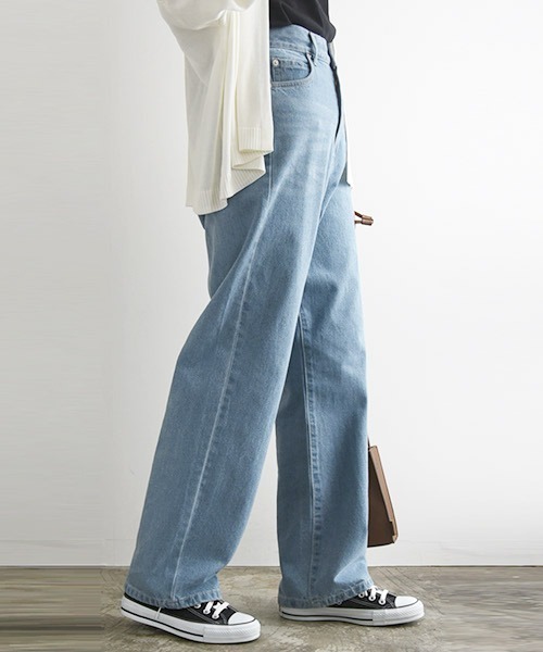 and it_（アンドイット）の「ストレートデニムパンツ（デニムパンツ・レディース・サックスブルー/インディゴブルー・M/L/LL）」の8枚目の写真