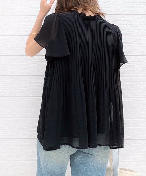 Q（キュー）の「プリーツフレアブラウス（シャツ/ブラウス・レディース・ブラック/アイボリー/レモンイエロー・MEDIUM）」の13枚目の写真