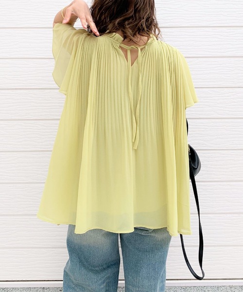 Q（キュー）の「プリーツフレアブラウス（シャツ/ブラウス・レディース・ブラック/アイボリー/レモンイエロー・MEDIUM）」の10枚目の写真