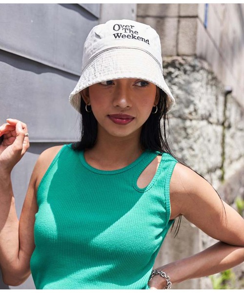 ANAP（アナップ）の「配色刺繍バケットハット（ハット・レディース・ホワイト/ブラック/グリーン・FREE）」の2枚目の写真