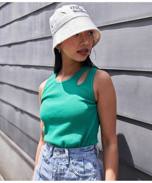 ANAP（アナップ）の「配色刺繍バケットハット（ハット・レディース・ホワイト/ブラック/グリーン・FREE）」の8枚目の写真