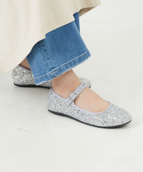 FREAK'S STORE（フリークスストア）の「限定展開　ベロア・ラメフラットメリージェーンパンプス（パンプス・レディース・レッド/その他3/シルバー/ブラック・36/37/38）」の3枚目の写真