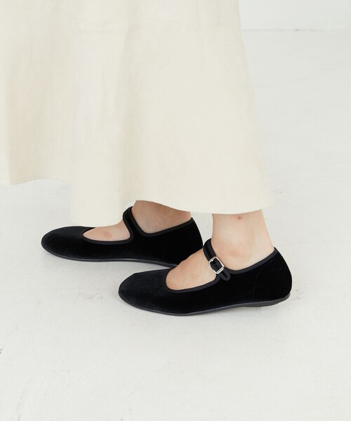 FREAK'S STORE（フリークスストア）の「限定展開　ベロア・ラメフラットメリージェーンパンプス（パンプス・レディース・レッド/その他3/シルバー/ブラック・36/37/38）」の8枚目の写真